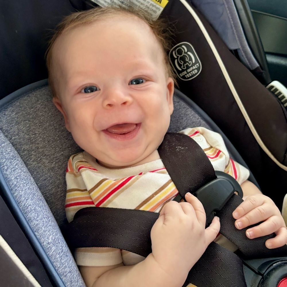 Posh Ambassador, Michele - Picture 10 of 11